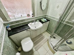 Shower Room - click for photo gallery